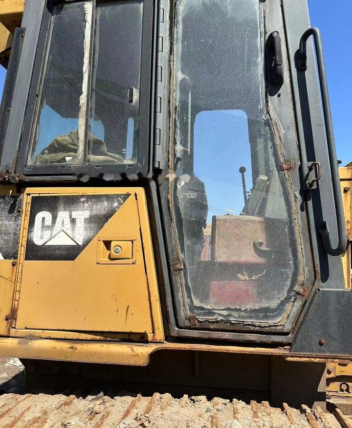 Caterpillar D6G-2 - Puskutraktori: kuva Caterpillar D6G-2 - Puskutraktori Caterpillar D6G-2 - Puskutraktori: kuva Caterpillar D6G-2 - Puskutraktori