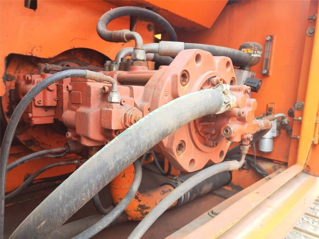 Doosan DH 300 LC-7 - Telakaivukone: kuva Doosan DH 300 LC-7 - Telakaivukone Doosan DH 300 LC-7 - Telakaivukone: kuva Doosan DH 300 LC-7 - Telakaivukone