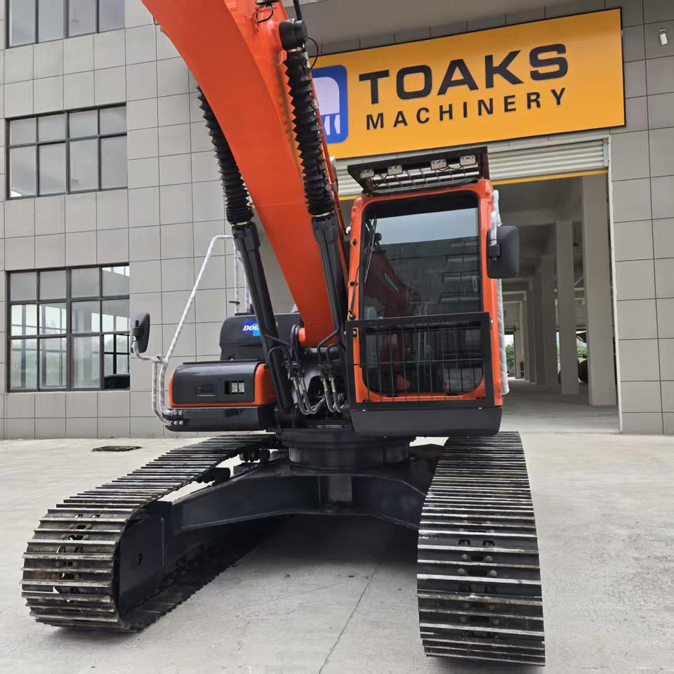 Doosan DX225 - Kaivuri: kuva Doosan DX225 - Kaivuri Doosan DX225 - Kaivuri: kuva Doosan DX225 - Kaivuri