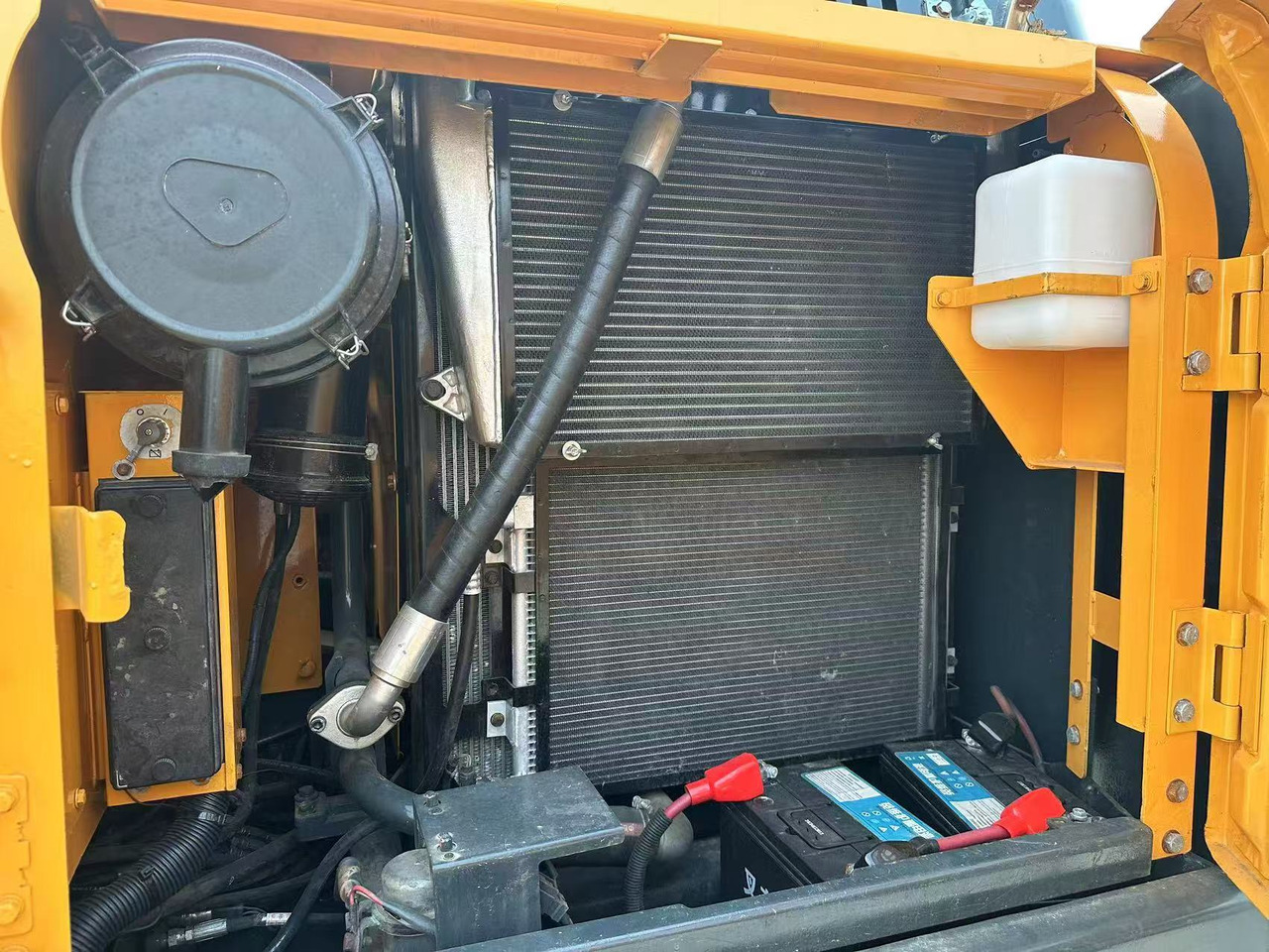 Kaivuri HYUNDAI R150LC-9S: kuva Kaivuri HYUNDAI R150LC-9S