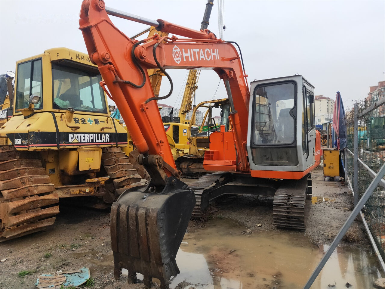 Hitachi EX60 - Telakaivukone: kuva Hitachi EX60 - Telakaivukone Hitachi EX60 - Telakaivukone: kuva Hitachi EX60 - Telakaivukone