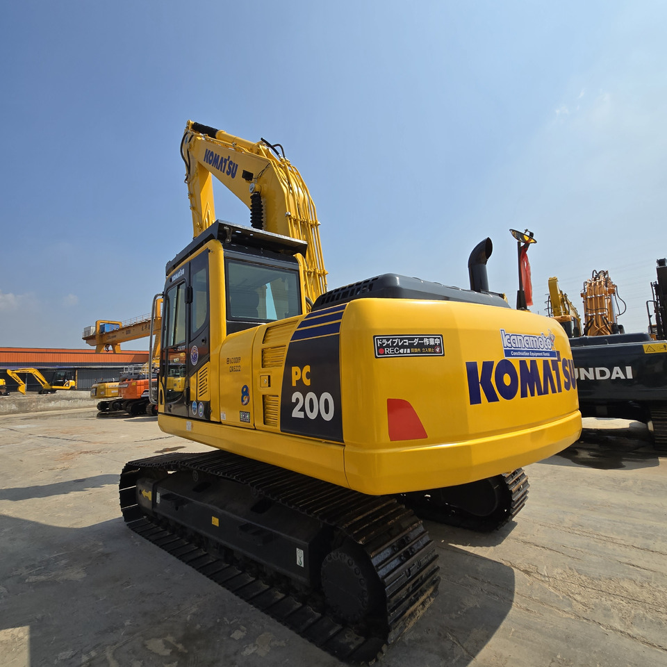 KOMATSU PC200-8 - Kaivuri: kuva KOMATSU PC200-8 - Kaivuri KOMATSU PC200-8 - Kaivuri: kuva KOMATSU PC200-8 - Kaivuri