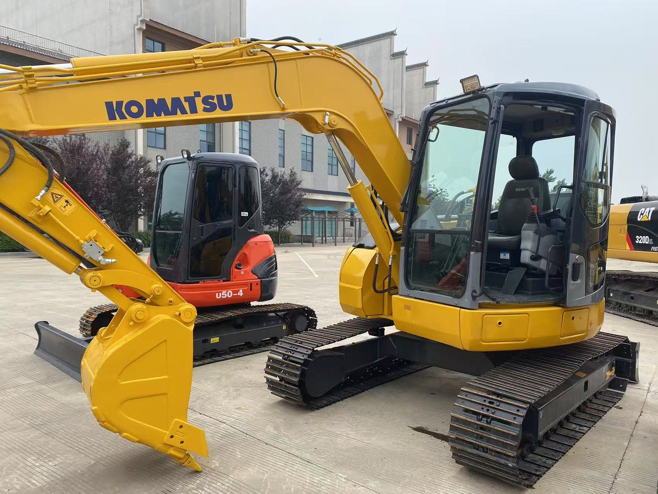KOMATSU PC78US - Minikuormaaja: kuva KOMATSU PC78US - Minikuormaaja KOMATSU PC78US - Minikuormaaja: kuva KOMATSU PC78US - Minikuormaaja