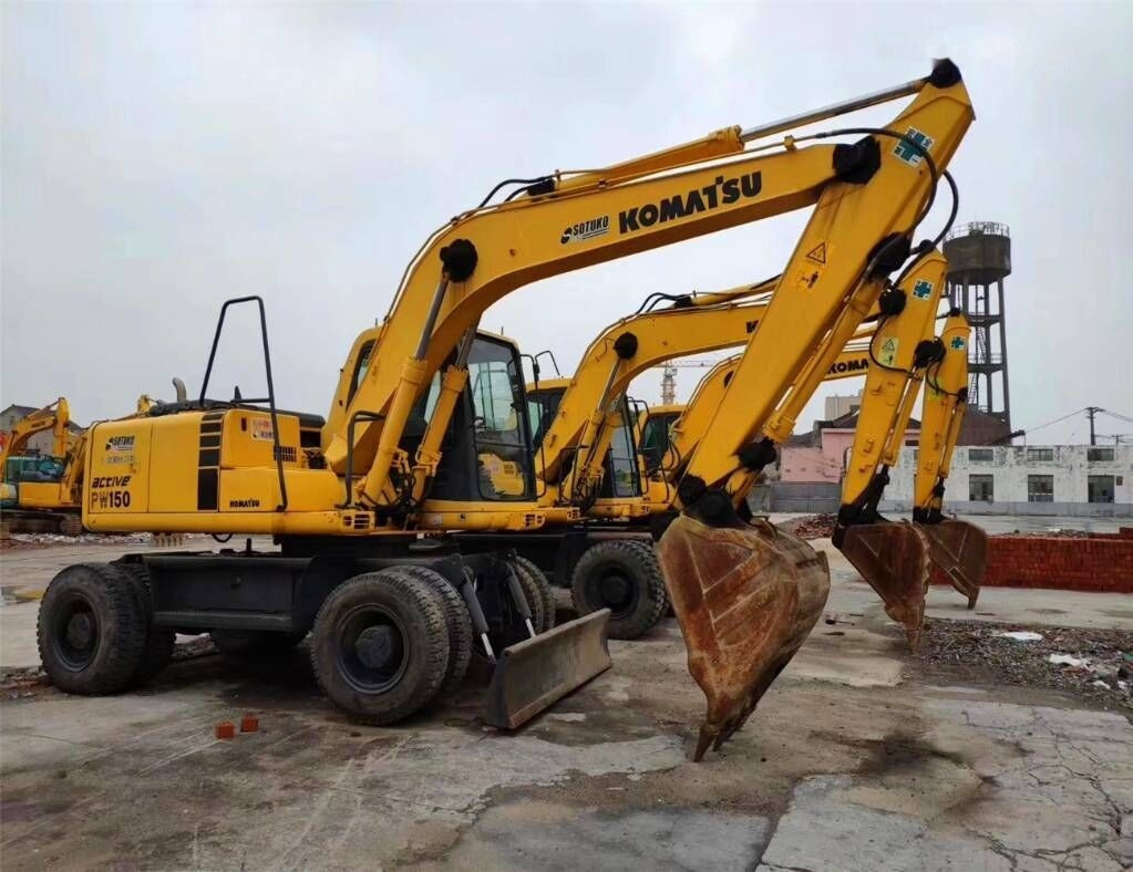 Komatsu PW150 - Pyöräalustainen kaivinkone: kuva Komatsu PW150 - Pyöräalustainen kaivinkone Komatsu PW150 - Pyöräalustainen kaivinkone: kuva Komatsu PW150 - Pyöräalustainen kaivinkone
