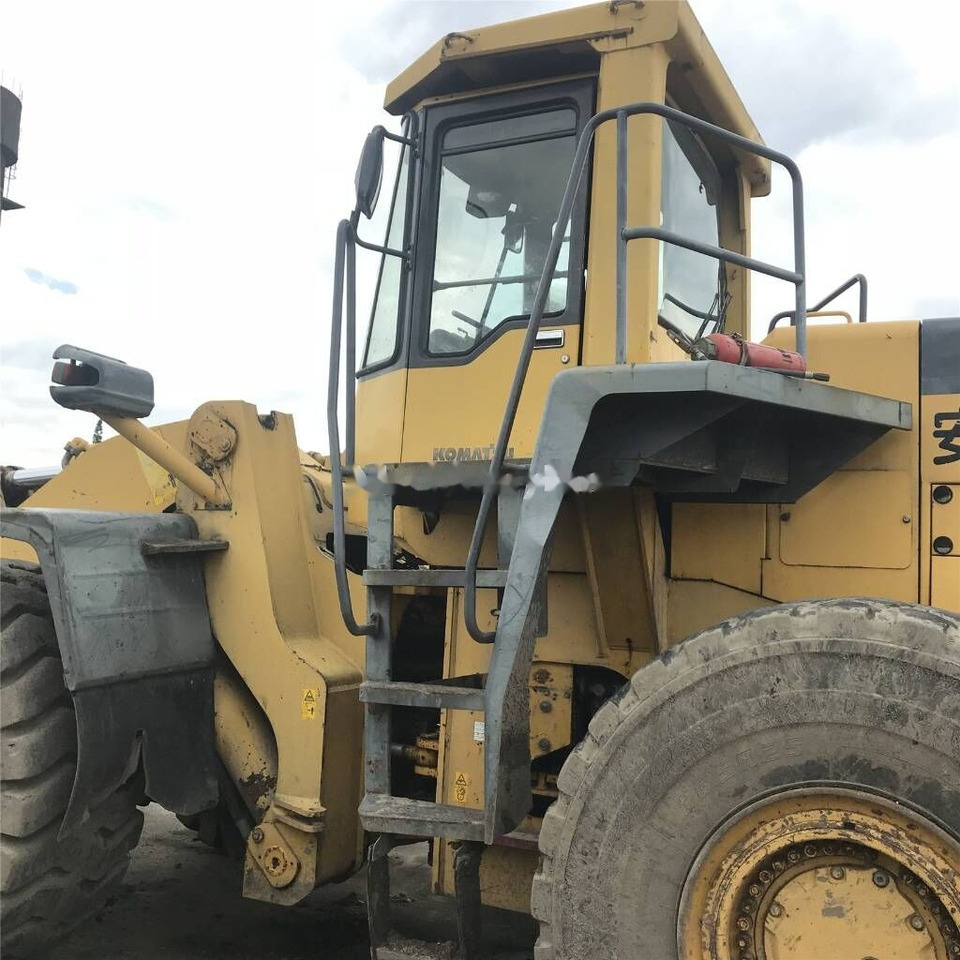 Komatsu WA500 - Pyöräkuormaaja: kuva Komatsu WA500 - Pyöräkuormaaja Komatsu WA500 - Pyöräkuormaaja: kuva Komatsu WA500 - Pyöräkuormaaja