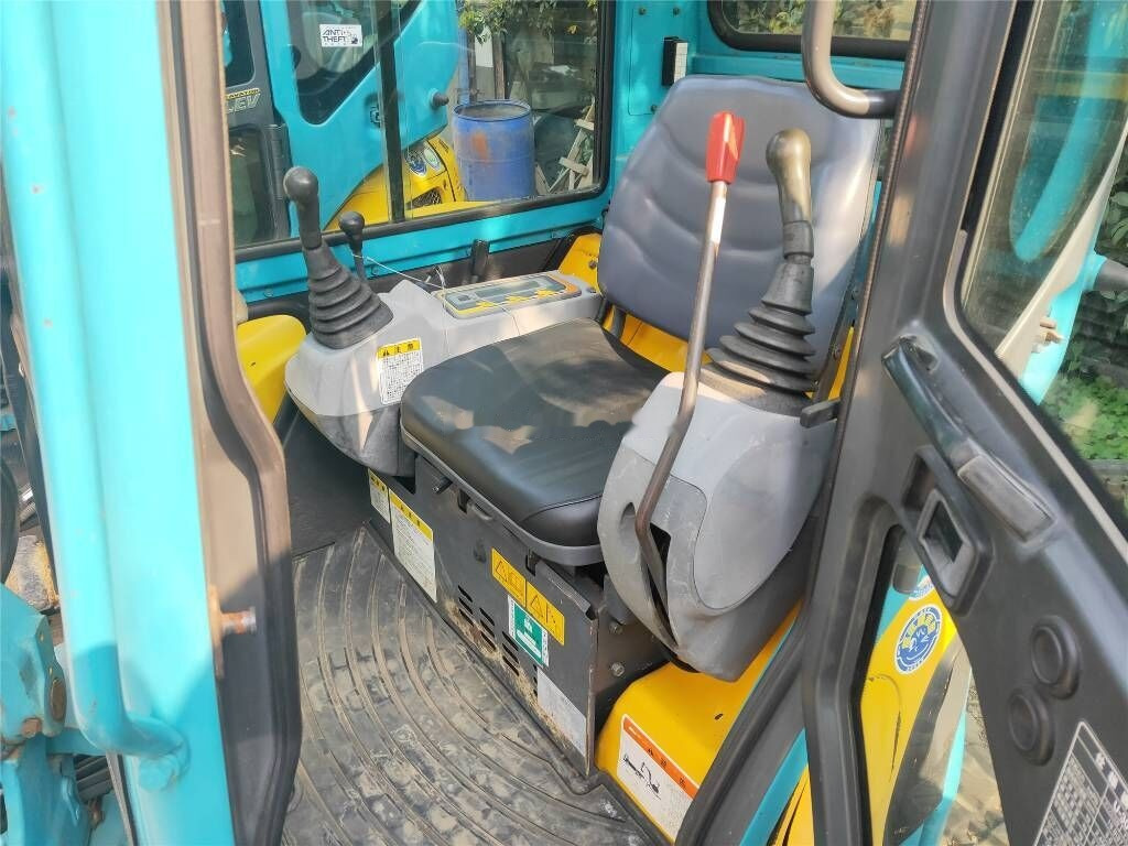 Kubota U 30-3 - Minikuormaaja: kuva Kubota U 30-3 - Minikuormaaja Kubota U 30-3 - Minikuormaaja: kuva Kubota U 30-3 - Minikuormaaja