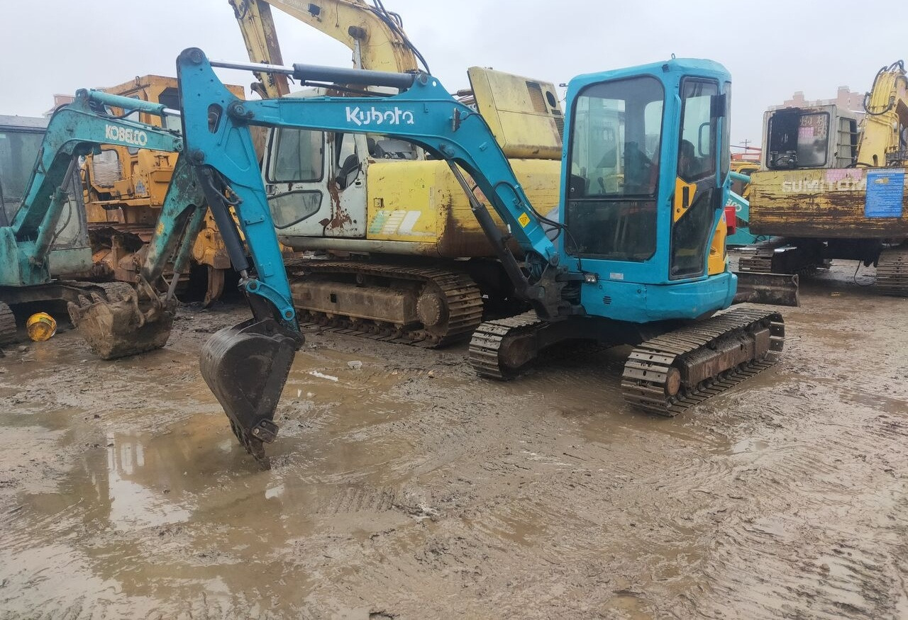 Kubota U35 - Minikuormaaja: kuva Kubota U35 - Minikuormaaja Kubota U35 - Minikuormaaja: kuva Kubota U35 - Minikuormaaja