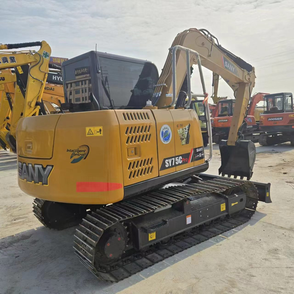 SANY SY75C - Minikuormaaja: kuva SANY SY75C - Minikuormaaja SANY SY75C - Minikuormaaja: kuva SANY SY75C - Minikuormaaja