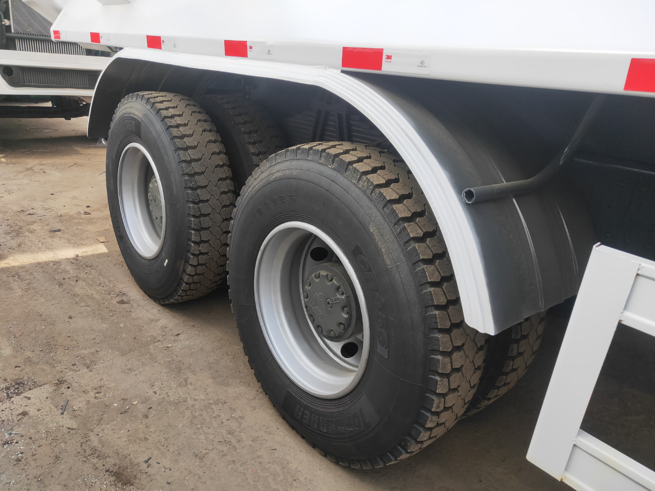 Sinotruk HOWO 371 6*4 Dump truck - Kippiauto kuorma-auto: kuva Sinotruk HOWO 371 6*4 Dump truck - Kippiauto kuorma-auto Sinotruk HOWO 371 6*4 Dump truck - Kippiauto kuorma-auto: kuva Sinotruk HOWO 371 6*4 Dump truck - Kippiauto kuorma-auto
