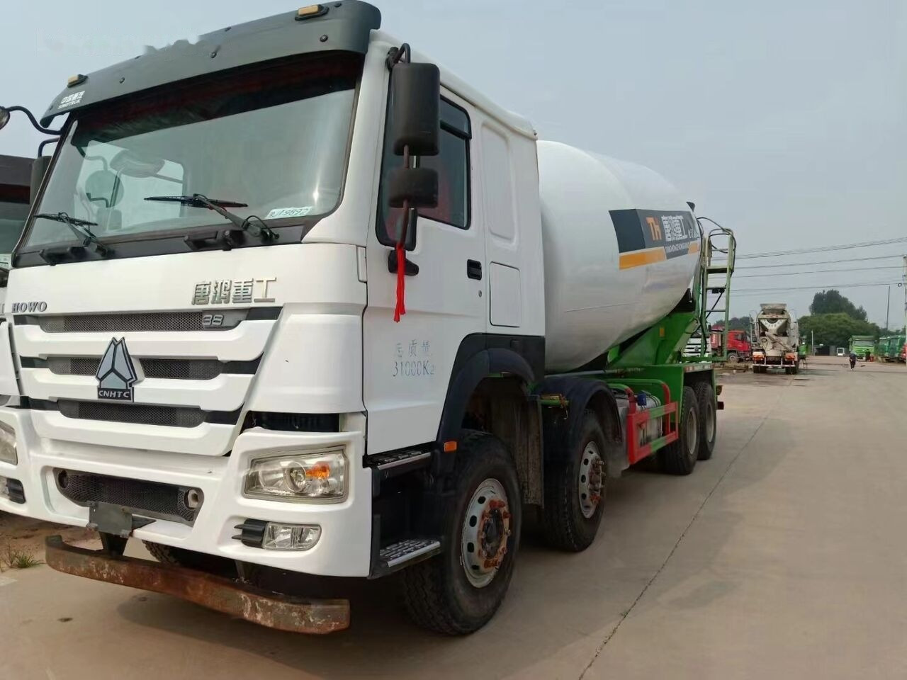 Sinotruk HOWO 8*4 Concrete mixer truck - Betoniauto: kuva Sinotruk HOWO 8*4 Concrete mixer truck - Betoniauto Sinotruk HOWO 8*4 Concrete mixer truck - Betoniauto: kuva Sinotruk HOWO 8*4 Concrete mixer truck - Betoniauto