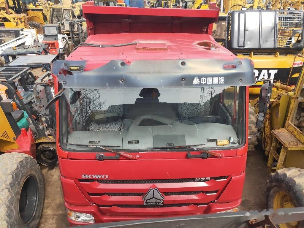 Sinotruk HOWO 8*4 Dump truck - Kippiauto kuorma-auto: kuva Sinotruk HOWO 8*4 Dump truck - Kippiauto kuorma-auto Sinotruk HOWO 8*4 Dump truck - Kippiauto kuorma-auto: kuva Sinotruk HOWO 8*4 Dump truck - Kippiauto kuorma-auto