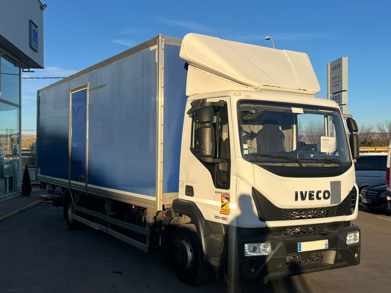 Caja cerrada IVECO Eurocargo ML 120 E19 P - Umpikori kuorma-auto: kuva Caja cerrada IVECO Eurocargo ML 120 E19 P - Umpikori kuorma-auto Caja cerrada IVECO Eurocargo ML 120 E19 P - Umpikori kuorma-auto: kuva Caja cerrada IVECO Eurocargo ML 120 E19 P - Umpikori kuorma-auto
