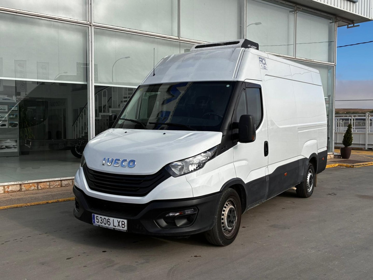 Frigorífico IVECO 35S16 V FRIGORÍFICA 12m3 - Kylmäauto: kuva Frigorífico IVECO 35S16 V FRIGORÍFICA 12m3 - Kylmäauto Frigorífico IVECO 35S16 V FRIGORÍFICA 12m3 - Kylmäauto: kuva Frigorífico IVECO 35S16 V FRIGORÍFICA 12m3 - Kylmäauto