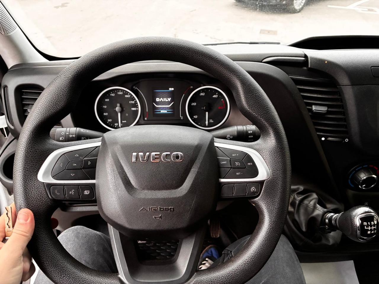 Pakettiauto Furgón IVECO 35S14 V 16m3: kuva Pakettiauto Furgón IVECO 35S14 V 16m3 Pakettiauto Furgón IVECO 35S14 V 16m3: kuva Pakettiauto Furgón IVECO 35S14 V 16m3