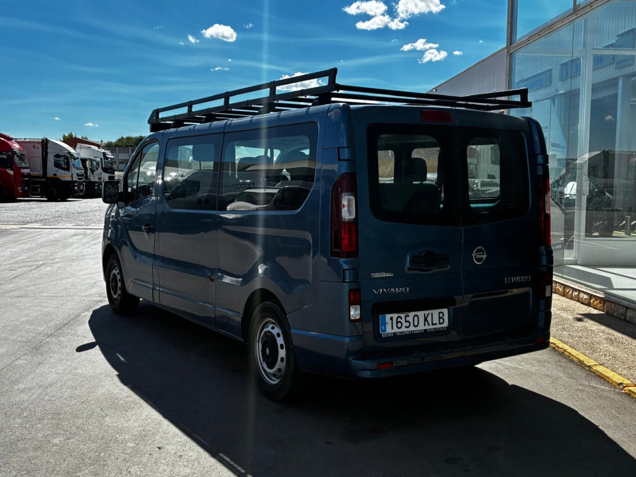 Furgón Opel Vivaro 9 Plazas - Pakettiauto: kuva Furgón Opel Vivaro 9 Plazas - Pakettiauto Furgón Opel Vivaro 9 Plazas - Pakettiauto: kuva Furgón Opel Vivaro 9 Plazas - Pakettiauto