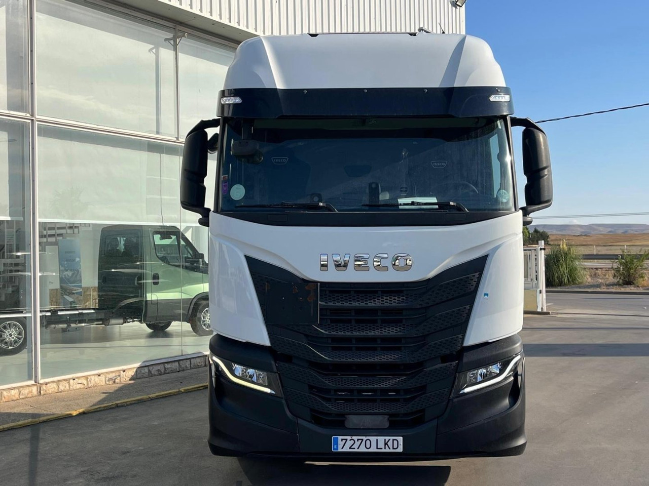 Cabeza Tractora IVECO 460 AUTOMATICO CON INTARDER - Vetopöytäauto: kuva Cabeza Tractora IVECO 460 AUTOMATICO CON INTARDER - Vetopöytäauto Cabeza Tractora IVECO 460 AUTOMATICO CON INTARDER - Vetopöytäauto: kuva Cabeza Tractora IVECO 460 AUTOMATICO CON INTARDER - Vetopöytäauto