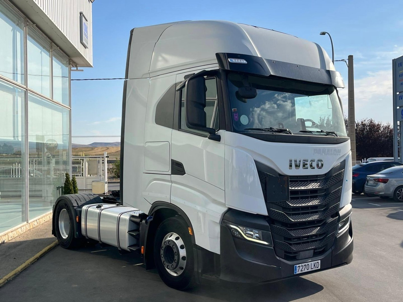 Cabeza Tractora IVECO 460 AUTOMATICO CON INTARDER - Vetopöytäauto: kuva Cabeza Tractora IVECO 460 AUTOMATICO CON INTARDER - Vetopöytäauto Cabeza Tractora IVECO 460 AUTOMATICO CON INTARDER - Vetopöytäauto: kuva Cabeza Tractora IVECO 460 AUTOMATICO CON INTARDER - Vetopöytäauto