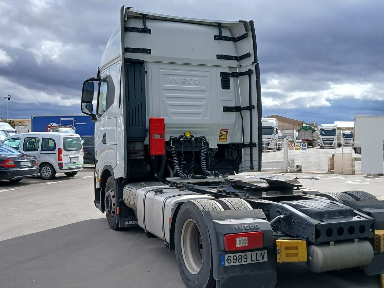 Cabeza Tractora IVECO 460 AUTOMATICO INTARDER ADR - Vetopöytäauto: kuva Cabeza Tractora IVECO 460 AUTOMATICO INTARDER ADR - Vetopöytäauto Cabeza Tractora IVECO 460 AUTOMATICO INTARDER ADR - Vetopöytäauto: kuva Cabeza Tractora IVECO 460 AUTOMATICO INTARDER ADR - Vetopöytäauto
