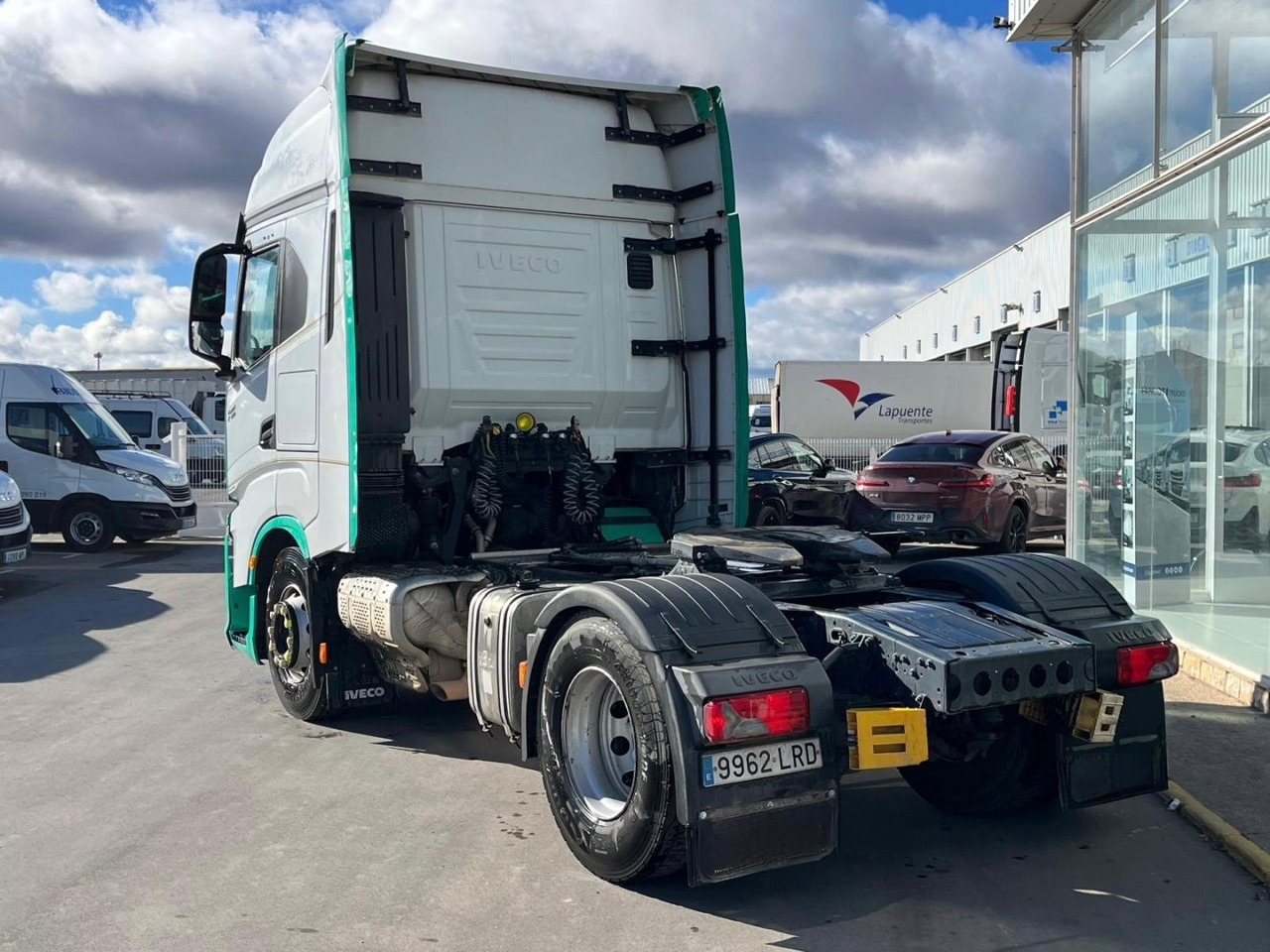 Cabeza Tractora IVECO 460 AUTOMATICO INTARDER - Vetopöytäauto: kuva Cabeza Tractora IVECO 460 AUTOMATICO INTARDER - Vetopöytäauto Cabeza Tractora IVECO 460 AUTOMATICO INTARDER - Vetopöytäauto: kuva Cabeza Tractora IVECO 460 AUTOMATICO INTARDER - Vetopöytäauto