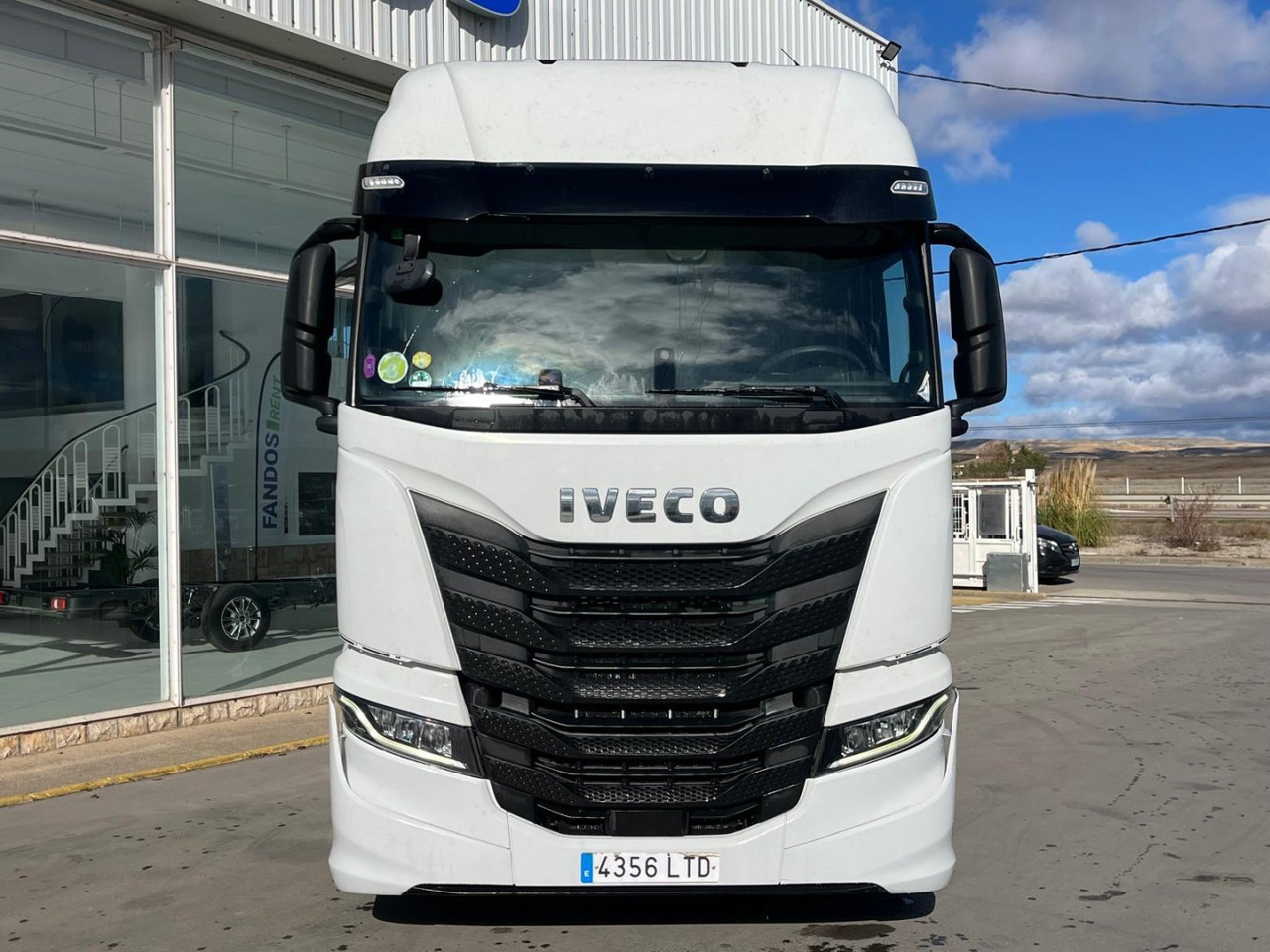 Cabeza Tractora IVECO S-WAY 510 AUTOMATICO CON INTARDER - Vetopöytäauto: kuva Cabeza Tractora IVECO S-WAY 510 AUTOMATICO CON INTARDER - Vetopöytäauto Cabeza Tractora IVECO S-WAY 510 AUTOMATICO CON INTARDER - Vetopöytäauto: kuva Cabeza Tractora IVECO S-WAY 510 AUTOMATICO CON INTARDER - Vetopöytäauto