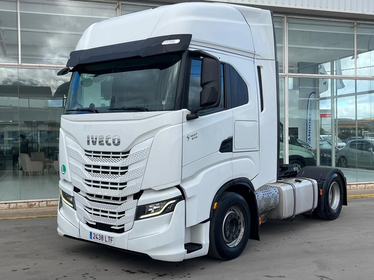 Cabeza Tractora IVECO S-WAY 510 AUTOMATICO CON INTARDER - Vetopöytäauto: kuva Cabeza Tractora IVECO S-WAY 510 AUTOMATICO CON INTARDER - Vetopöytäauto Cabeza Tractora IVECO S-WAY 510 AUTOMATICO CON INTARDER - Vetopöytäauto: kuva Cabeza Tractora IVECO S-WAY 510 AUTOMATICO CON INTARDER - Vetopöytäauto