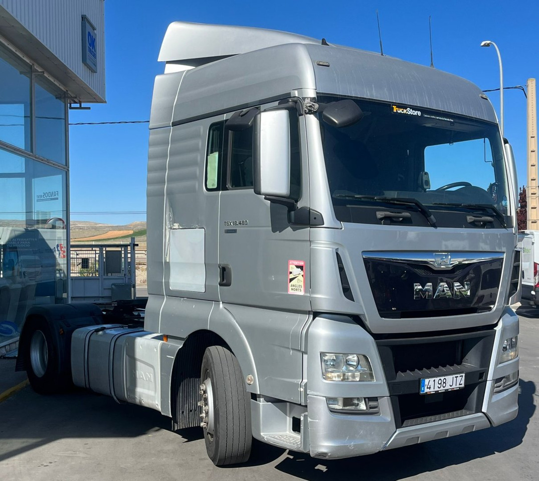 Cabeza Tractora MAN TGX 18.480 INTARDER - Vetopöytäauto: kuva Cabeza Tractora MAN TGX 18.480 INTARDER - Vetopöytäauto Cabeza Tractora MAN TGX 18.480 INTARDER - Vetopöytäauto: kuva Cabeza Tractora MAN TGX 18.480 INTARDER - Vetopöytäauto