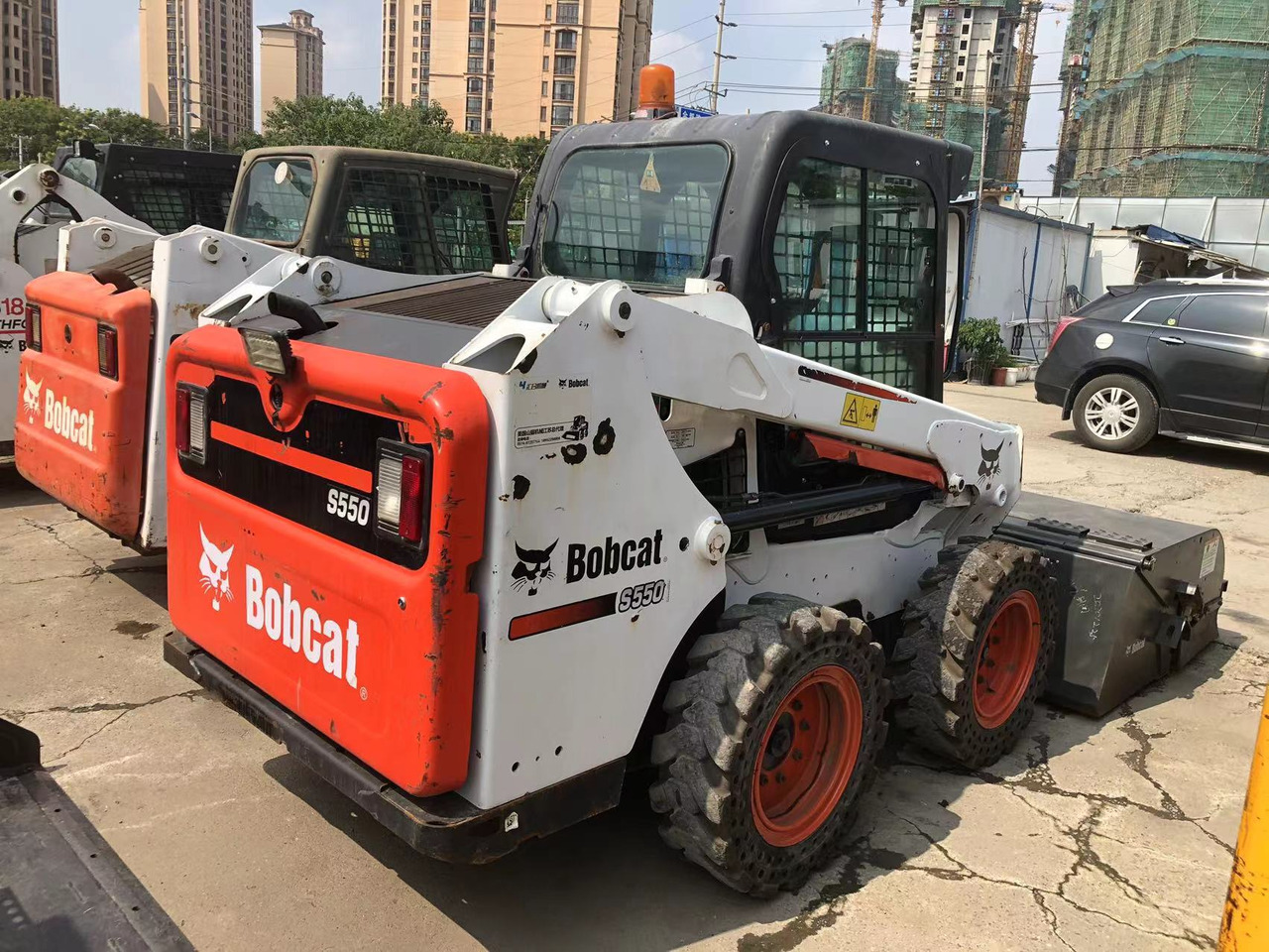 BOBCAT S550 - Liukuohjattu kuormaaja: kuva BOBCAT S550 - Liukuohjattu kuormaaja BOBCAT S550 - Liukuohjattu kuormaaja: kuva BOBCAT S550 - Liukuohjattu kuormaaja