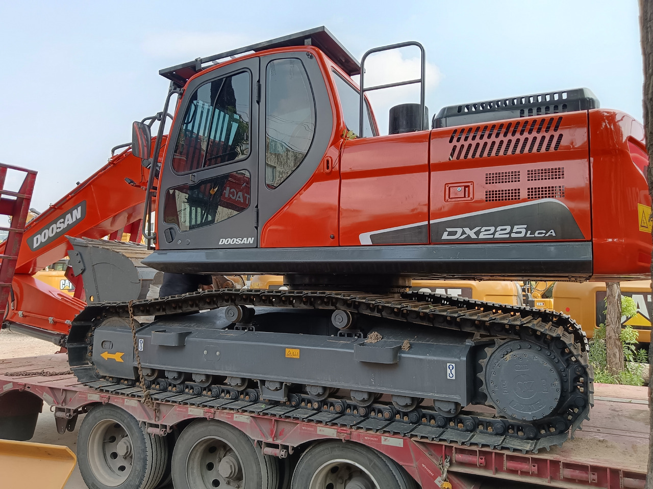 DOOSAN DX225 LC-9C LCA - Telakaivukone: kuva DOOSAN DX225 LC-9C LCA - Telakaivukone DOOSAN DX225 LC-9C LCA - Telakaivukone: kuva DOOSAN DX225 LC-9C LCA - Telakaivukone