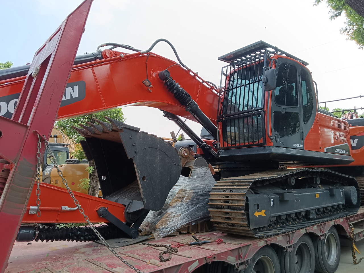 DOOSAN DX225 LC-9C LCA - Telakaivukone: kuva DOOSAN DX225 LC-9C LCA - Telakaivukone DOOSAN DX225 LC-9C LCA - Telakaivukone: kuva DOOSAN DX225 LC-9C LCA - Telakaivukone