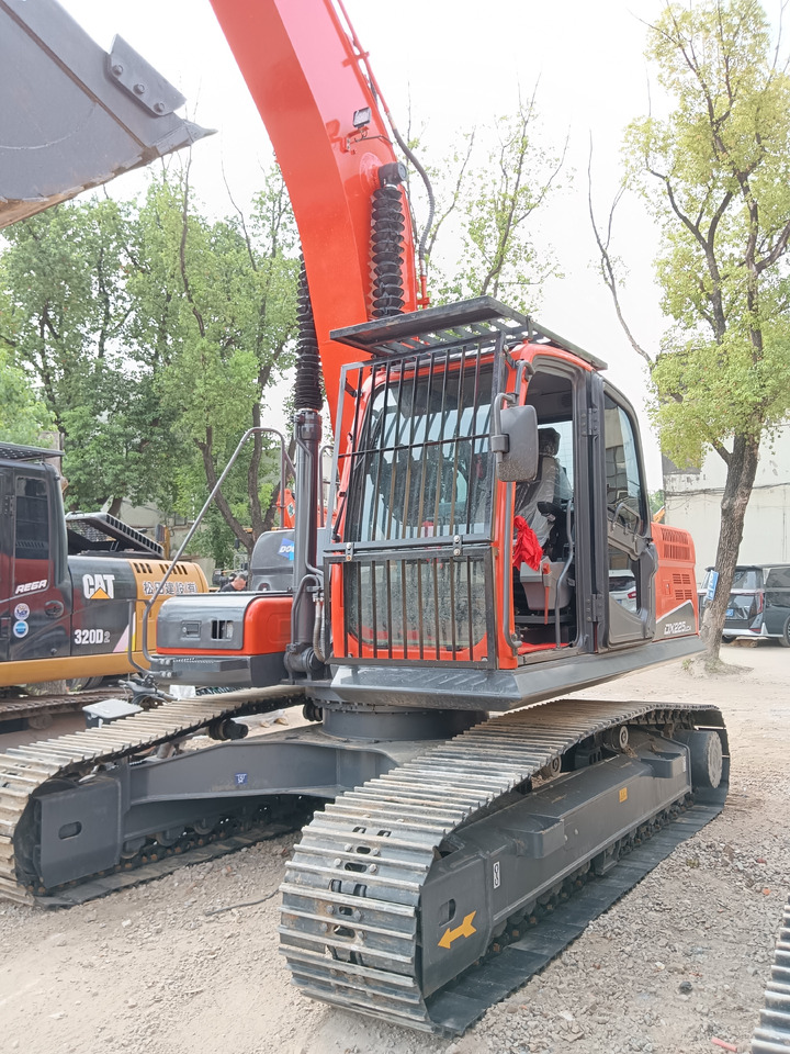 DOOSAN DX225 LCA DX 225 LC - 9C - Telakaivukone: kuva DOOSAN DX225 LCA DX 225 LC - 9C - Telakaivukone DOOSAN DX225 LCA DX 225 LC - 9C - Telakaivukone: kuva DOOSAN DX225 LCA DX 225 LC - 9C - Telakaivukone