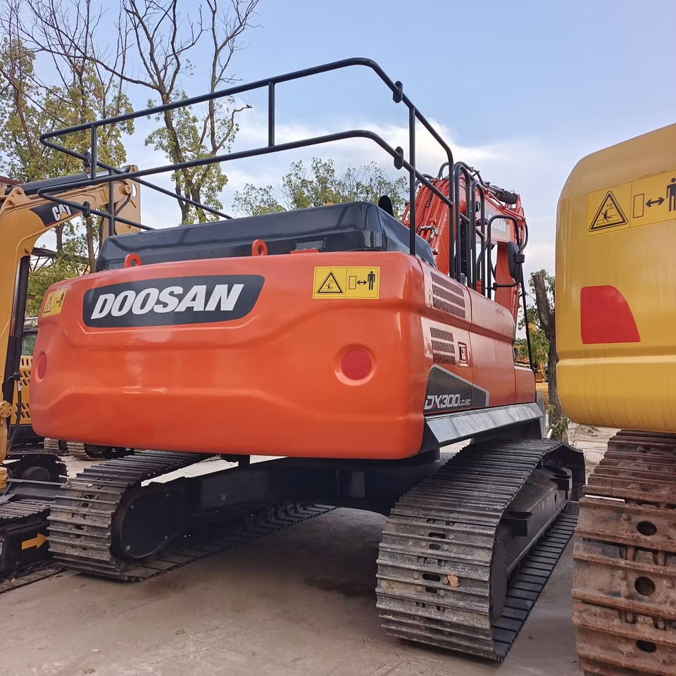 DOOSAN DX300 LC - 9C - Telakaivukone: kuva DOOSAN DX300 LC - 9C - Telakaivukone DOOSAN DX300 LC - 9C - Telakaivukone: kuva DOOSAN DX300 LC - 9C - Telakaivukone