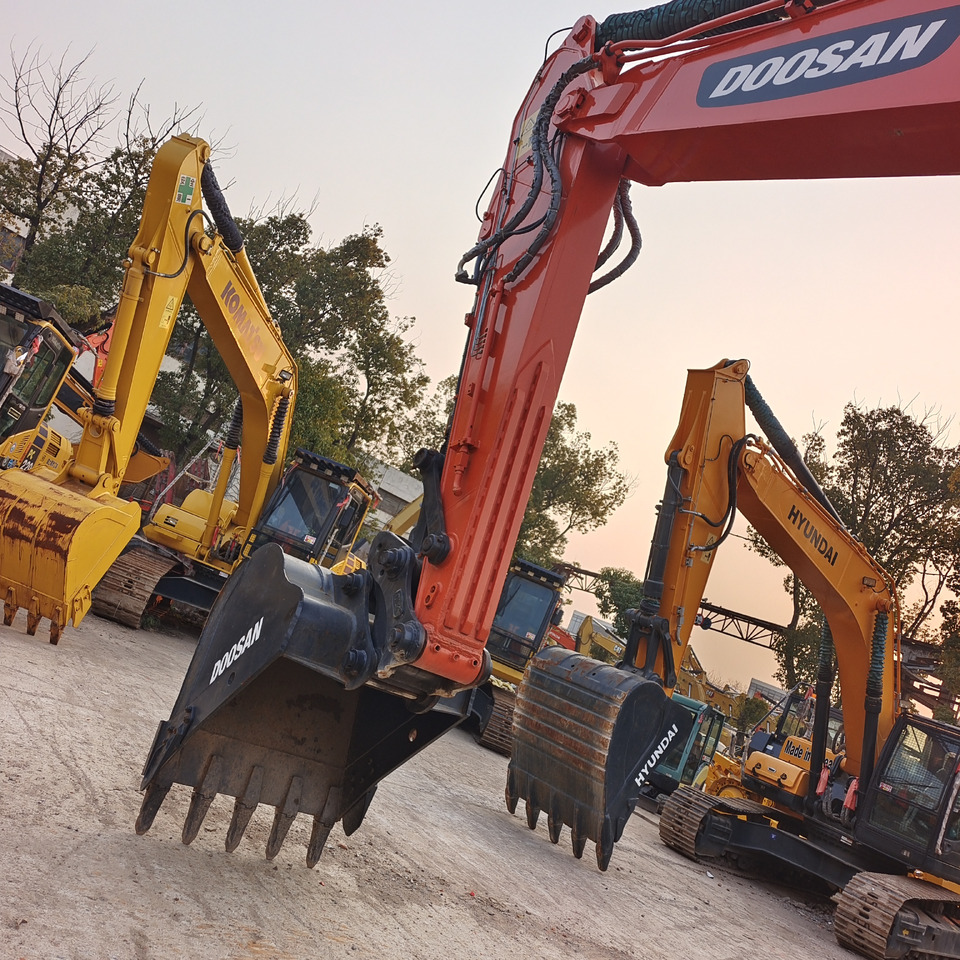 DOOSAN DX300 LC-9C LCA - Telakaivukone: kuva DOOSAN DX300 LC-9C LCA - Telakaivukone DOOSAN DX300 LC-9C LCA - Telakaivukone: kuva DOOSAN DX300 LC-9C LCA - Telakaivukone
