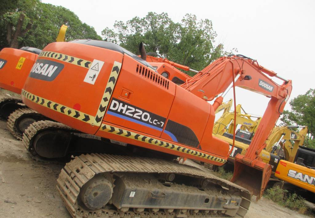 Telakaivukone Doosan DH200LC: kuva Telakaivukone Doosan DH200LC