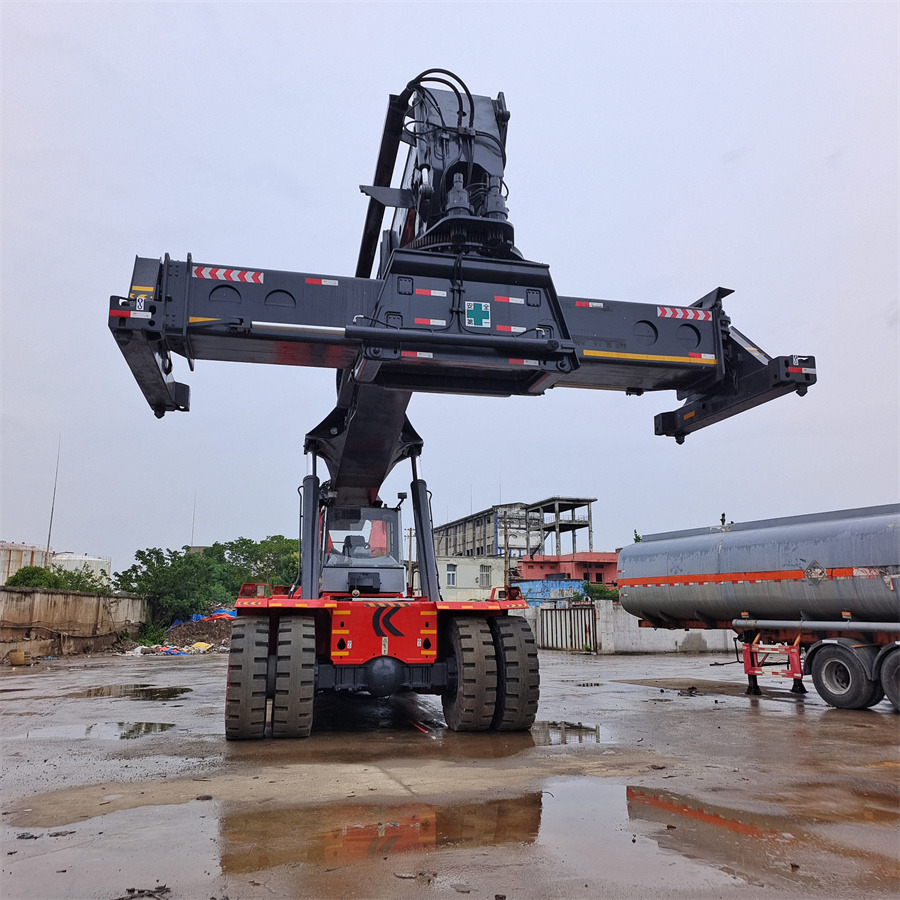 KALMAR DRF 450 45 TON REACH STACKER - Konttikurottajat: kuva KALMAR DRF 450 45 TON REACH STACKER - Konttikurottajat KALMAR DRF 450 45 TON REACH STACKER - Konttikurottajat: kuva KALMAR DRF 450 45 TON REACH STACKER - Konttikurottajat