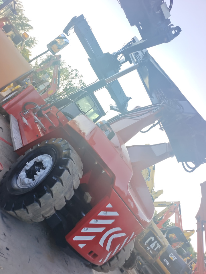 KALMAR DRF 450 45 TON REACH STACKER - Konttikurottajat: kuva KALMAR DRF 450 45 TON REACH STACKER - Konttikurottajat KALMAR DRF 450 45 TON REACH STACKER - Konttikurottajat: kuva KALMAR DRF 450 45 TON REACH STACKER - Konttikurottajat