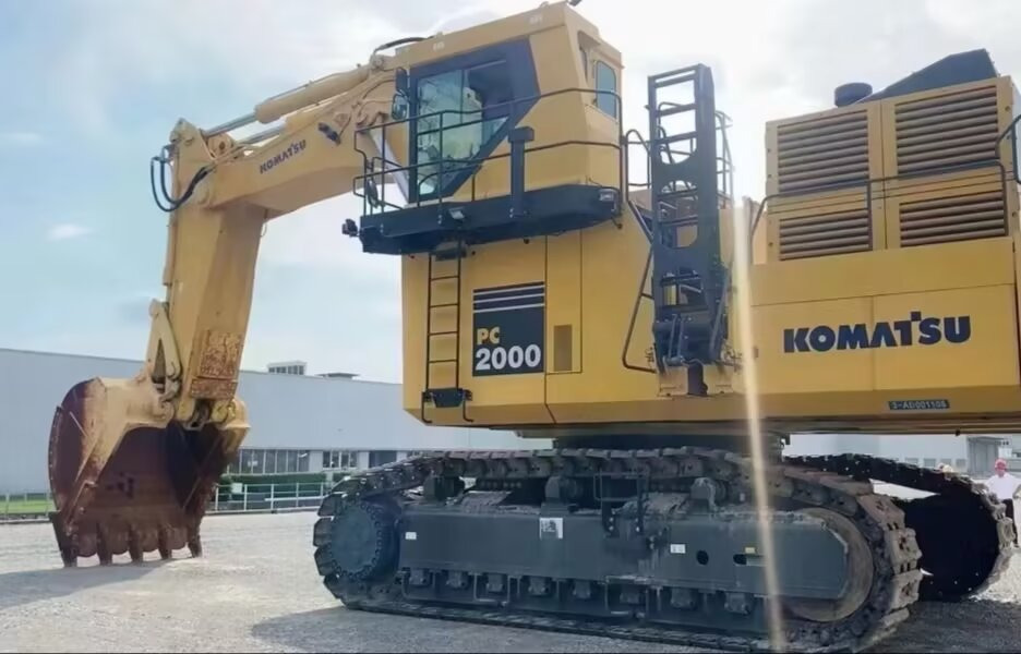 KOMATSU PC2000-8 PC 2000 - 8 Mining Crawler Excavator - Kaivostoiminta kone: kuva KOMATSU PC2000-8 PC 2000 - 8 Mining Crawler Excavator - Kaivostoiminta kone KOMATSU PC2000-8 PC 2000 - 8 Mining Crawler Excavator - Kaivostoiminta kone: kuva KOMATSU PC2000-8 PC 2000 - 8 Mining Crawler Excavator - Kaivostoiminta kone