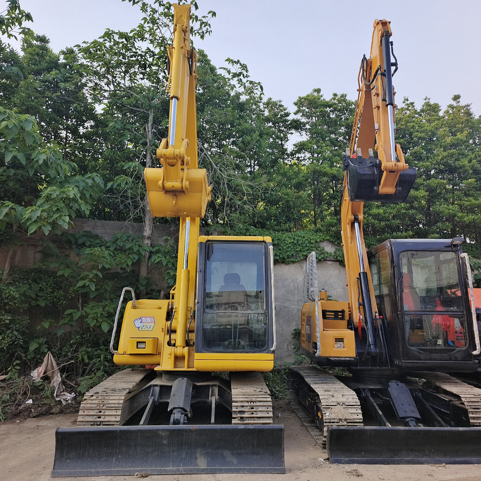 KOMATSU PC60 - Minikuormaaja: kuva KOMATSU PC60 - Minikuormaaja KOMATSU PC60 - Minikuormaaja: kuva KOMATSU PC60 - Minikuormaaja