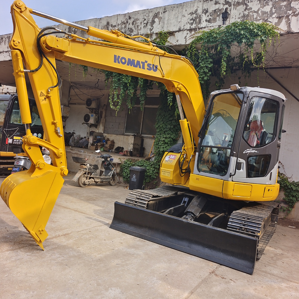 KOMATSU PC78US - Minikuormaaja: kuva KOMATSU PC78US - Minikuormaaja KOMATSU PC78US - Minikuormaaja: kuva KOMATSU PC78US - Minikuormaaja