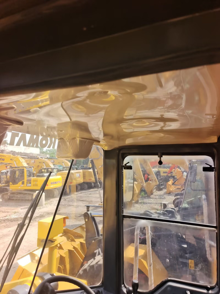 KOMATSU WA 470 - Pyöräkuormaaja: kuva KOMATSU WA 470 - Pyöräkuormaaja KOMATSU WA 470 - Pyöräkuormaaja: kuva KOMATSU WA 470 - Pyöräkuormaaja