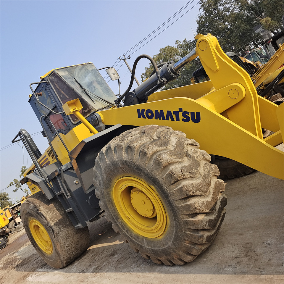 KOMATSU WA470 - Pyöräkuormaaja: kuva KOMATSU WA470 - Pyöräkuormaaja KOMATSU WA470 - Pyöräkuormaaja: kuva KOMATSU WA470 - Pyöräkuormaaja