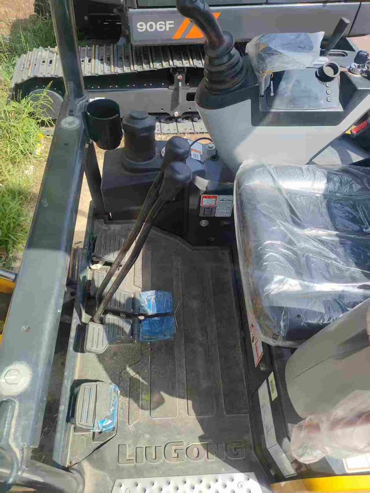 LIUGONG 9017F BRAND NEW 1.7 TON 1.8 TON 2 TON 1 TON MICRO DIGGER - Minikuormaaja: kuva LIUGONG 9017F BRAND NEW 1.7 TON 1.8 TON 2 TON 1 TON MICRO DIGGER - Minikuormaaja LIUGONG 9017F BRAND NEW 1.7 TON 1.8 TON 2 TON 1 TON MICRO DIGGER - Minikuormaaja: kuva LIUGONG 9017F BRAND NEW 1.7 TON 1.8 TON 2 TON 1 TON MICRO DIGGER - Minikuormaaja