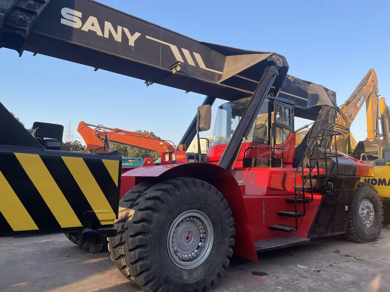 SANY SRSC45C30 45 TON CAPACITY - Konttikurottajat: kuva SANY SRSC45C30 45 TON CAPACITY - Konttikurottajat SANY SRSC45C30 45 TON CAPACITY - Konttikurottajat: kuva SANY SRSC45C30 45 TON CAPACITY - Konttikurottajat