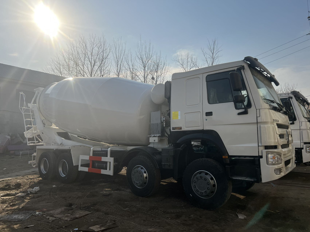SINOTRUK HOWO 8*4 12 tires 16 CBM - Betoniauto: kuva SINOTRUK HOWO 8*4 12 tires 16 CBM - Betoniauto SINOTRUK HOWO 8*4 12 tires 16 CBM - Betoniauto: kuva SINOTRUK HOWO 8*4 12 tires 16 CBM - Betoniauto