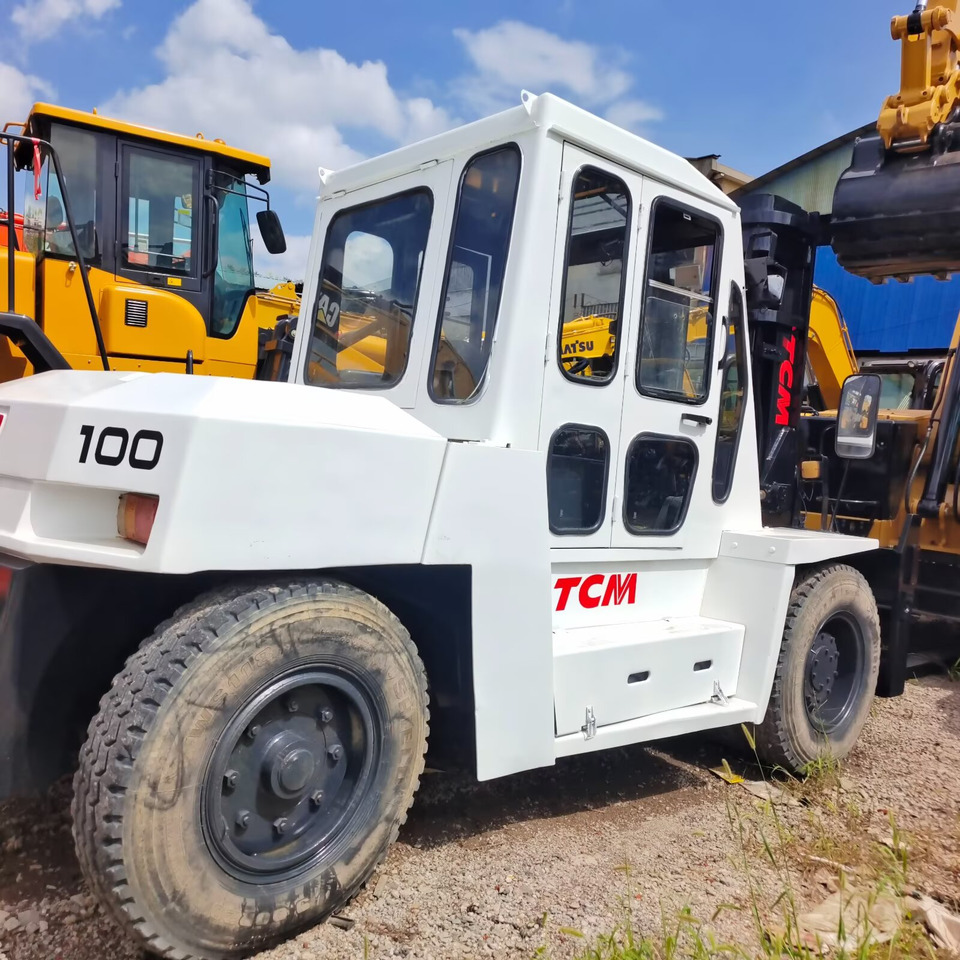 TCM FD100 10 TON - Dieseltrukki: kuva TCM FD100 10 TON - Dieseltrukki TCM FD100 10 TON - Dieseltrukki: kuva TCM FD100 10 TON - Dieseltrukki