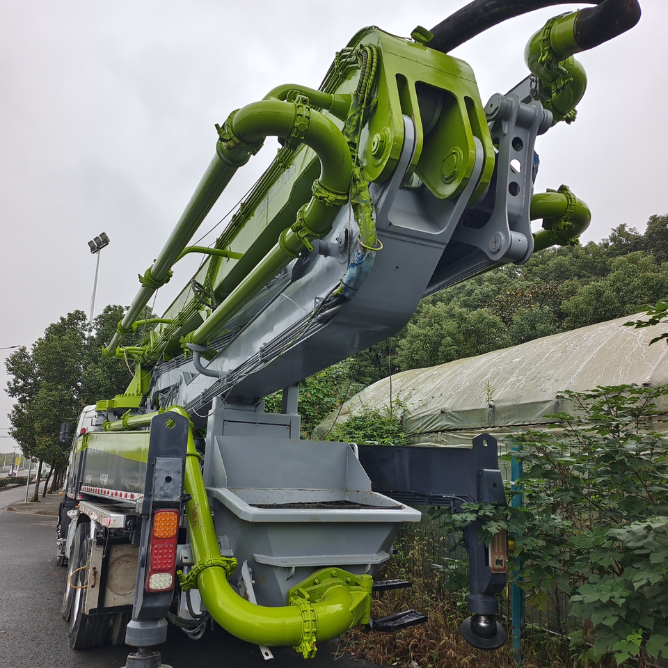 ZOOMLION ZLJ5336THBSE 47 METER PUMP TRUCK - Betonipumppuauto: kuva ZOOMLION ZLJ5336THBSE 47 METER PUMP TRUCK - Betonipumppuauto ZOOMLION ZLJ5336THBSE 47 METER PUMP TRUCK - Betonipumppuauto: kuva ZOOMLION ZLJ5336THBSE 47 METER PUMP TRUCK - Betonipumppuauto