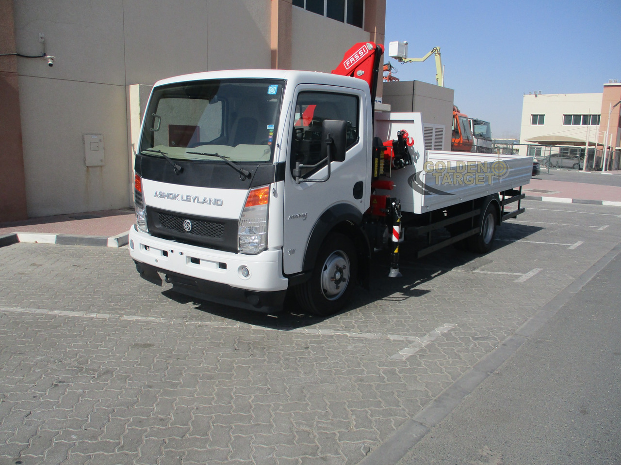 Ashok Leyland PARTNER LX 4x2 with Fassi F50A.022 Crane - Nosturiauto: kuva Ashok Leyland PARTNER LX 4x2 with Fassi F50A.022 Crane - Nosturiauto Ashok Leyland PARTNER LX 4x2 with Fassi F50A.022 Crane - Nosturiauto: kuva Ashok Leyland PARTNER LX 4x2 with Fassi F50A.022 Crane - Nosturiauto