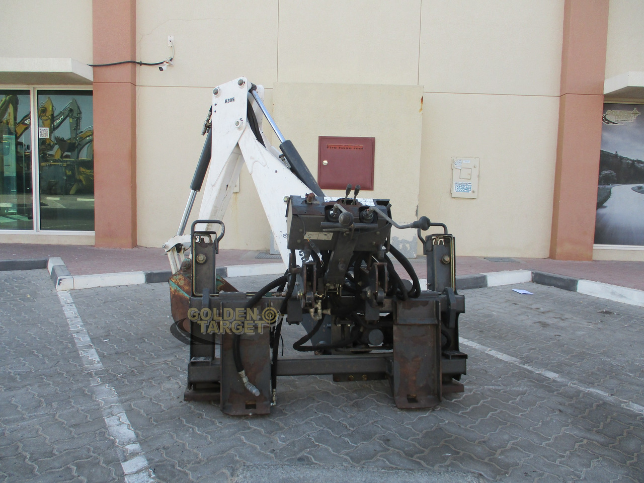 BOBCAT Skid Steer R30S Backhoe Attachment - Kuormaajan kauha - Liukuohjattu kuormaaja: kuva BOBCAT Skid Steer R30S Backhoe Attachment - Kuormaajan kauha - Liukuohjattu kuormaaja BOBCAT Skid Steer R30S Backhoe Attachment - Kuormaajan kauha - Liukuohjattu kuormaaja: kuva BOBCAT Skid Steer R30S Backhoe Attachment - Kuormaajan kauha - Liukuohjattu kuormaaja