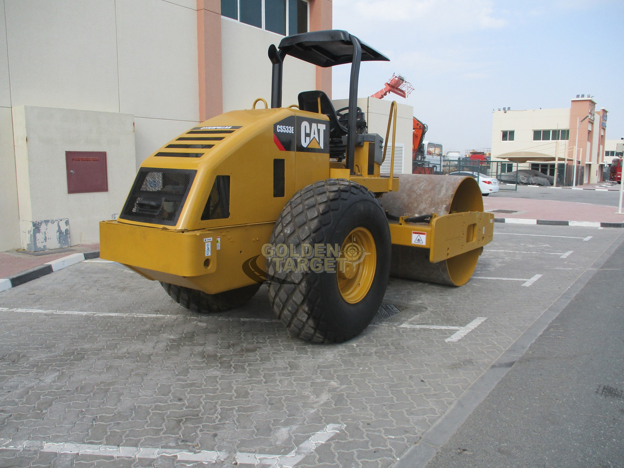 CATERPILLAR CS533E VIBRATORY ROLLER - Tiejyrä: kuva CATERPILLAR CS533E VIBRATORY ROLLER - Tiejyrä CATERPILLAR CS533E VIBRATORY ROLLER - Tiejyrä: kuva CATERPILLAR CS533E VIBRATORY ROLLER - Tiejyrä