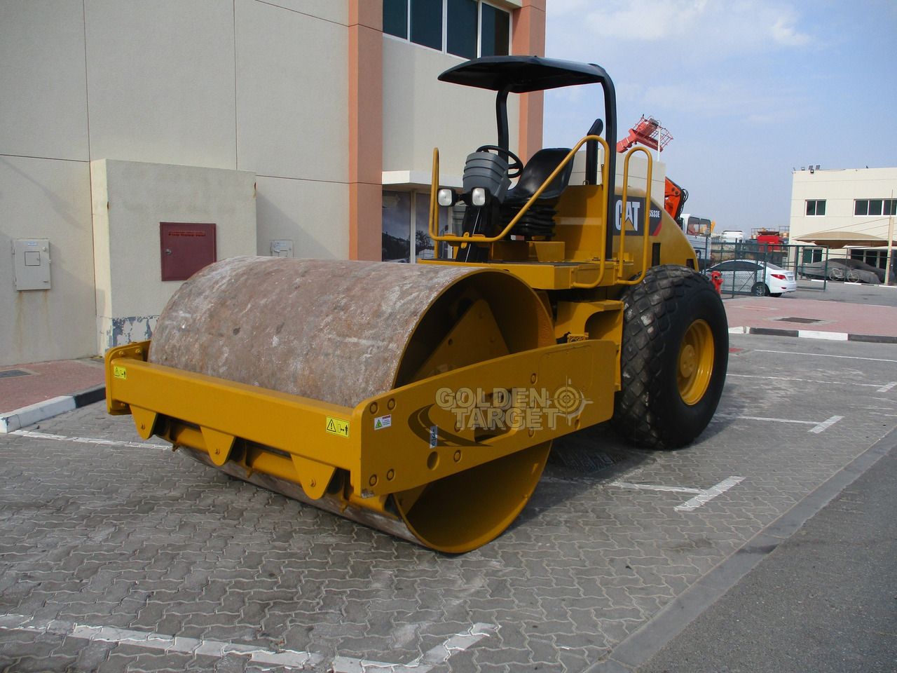 CATERPILLAR CS533E VIBRATORY ROLLER - Tiejyrä: kuva CATERPILLAR CS533E VIBRATORY ROLLER - Tiejyrä CATERPILLAR CS533E VIBRATORY ROLLER - Tiejyrä: kuva CATERPILLAR CS533E VIBRATORY ROLLER - Tiejyrä