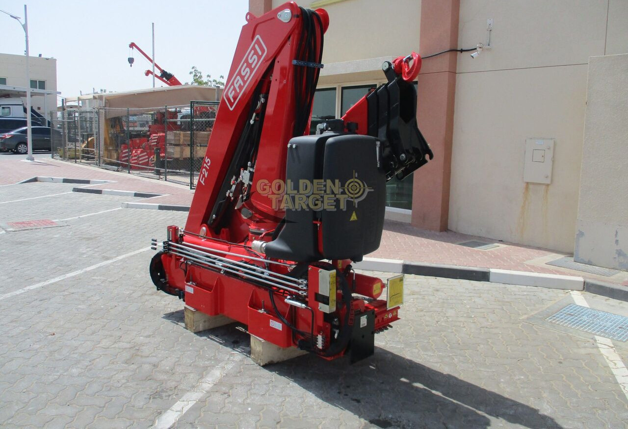 Fassi F215A.0.23 Loader Crane - Kappaletavaranosturi - Kuorma-auto: kuva Fassi F215A.0.23 Loader Crane - Kappaletavaranosturi - Kuorma-auto Fassi F215A.0.23 Loader Crane - Kappaletavaranosturi - Kuorma-auto: kuva Fassi F215A.0.23 Loader Crane - Kappaletavaranosturi - Kuorma-auto